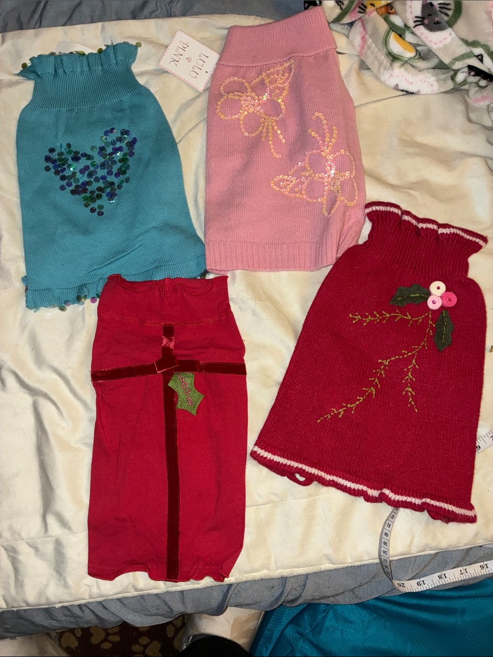 Four piece Lulu pink holiday sweater bundle
See picture for size